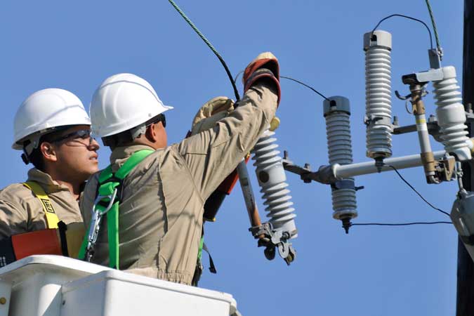 Field testing of surge arresters