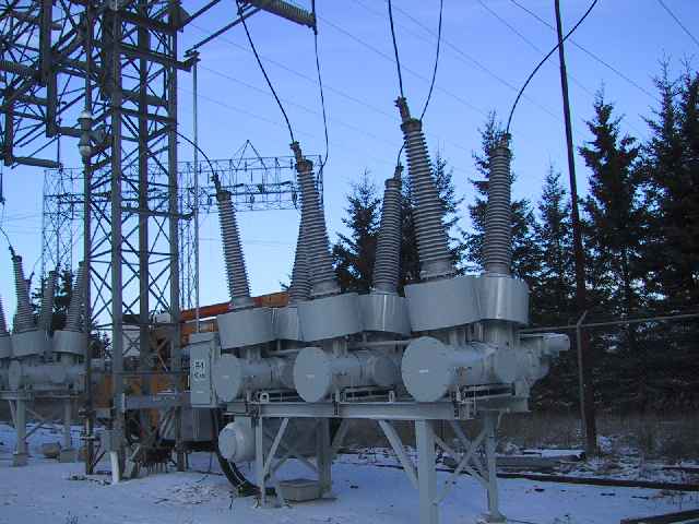 High voltage SF6 circuit breaker (115kV)